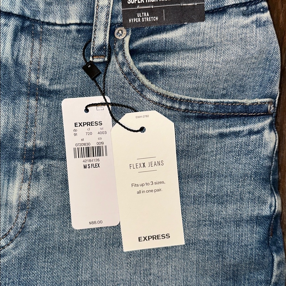 🆕 NWT Express 90s Slim Super High Rise Jeans - Picture 2 of 6